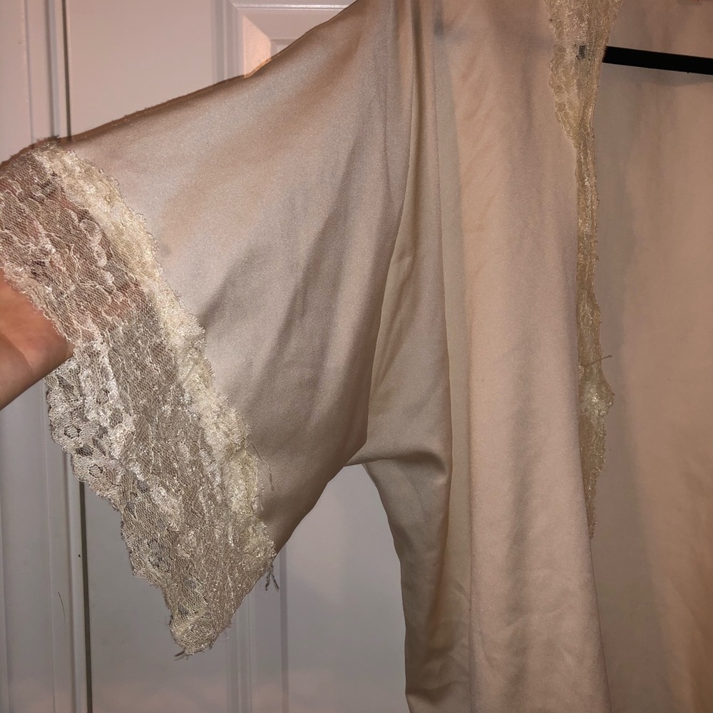 Vintage Silk Robe - Picture 2 of 4